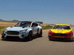 Igra Drifting Mustang Slide spletu