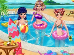 Игра Princesses Summer Vacation  онлајн