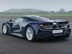 Hennessey Venom F5 Puzzle — free online game