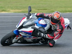 BMW S1000RR Slide — free online game