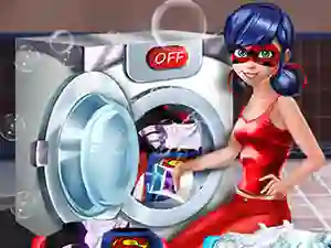 Lady Bug Washing Costumes — jogo online grátis