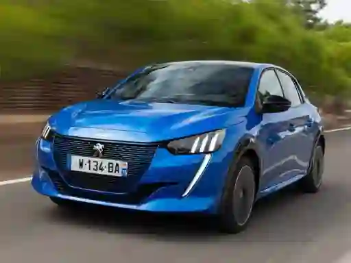 Peugeot E-208 — free online game