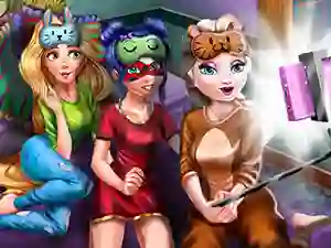 BFFs Sleepover Selfie — free online game